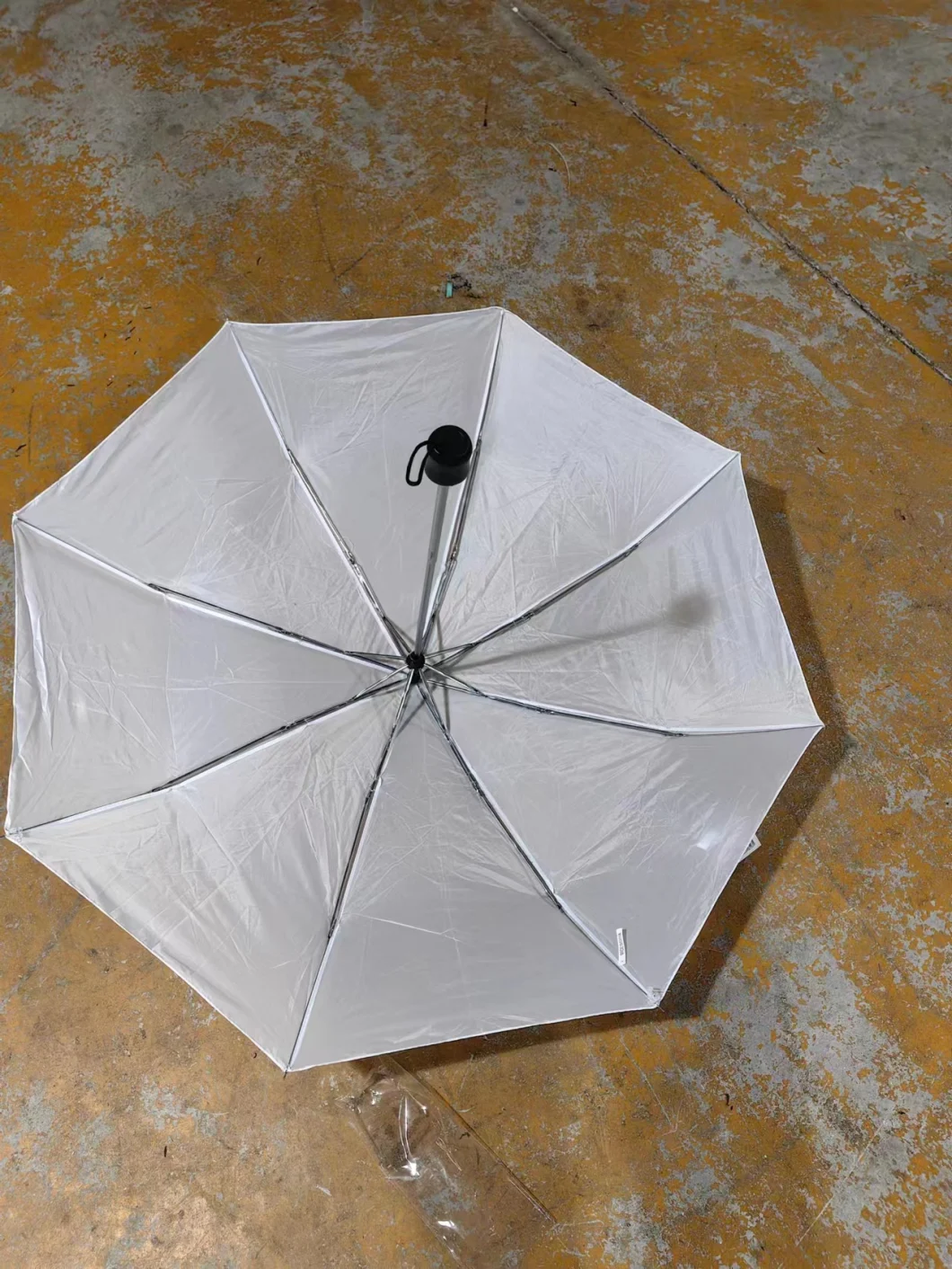 Manual Open White 3 Fold Umbrella